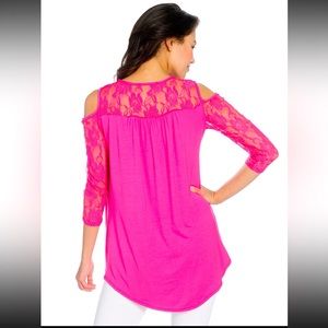 NWOT - Knit and Lace Cold Shoulder